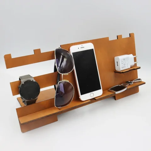 Suport universal de birou pentru telefon si ceas, ochelari, incarcator, WoodMag PD02, dimensiune 35x18cm, din lemn