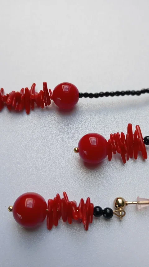 Set bijuterii de vara cu Jasp rosu, Coral si Spinel negru