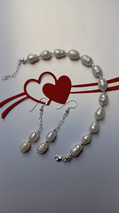 Set cercei isi bratara Argint si Perle albe 10*8mm, eleganta atemporala