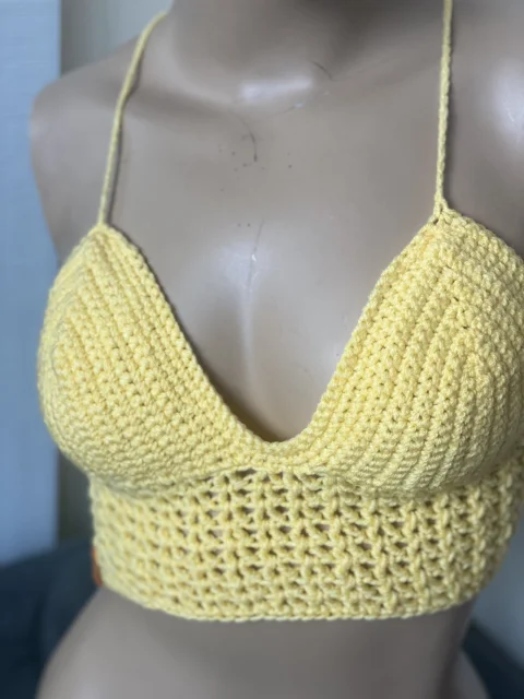 Top crosetat handmde - galben pastel