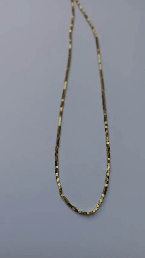 Colier fin din Hematit 1.5mm, lungime 42 cm