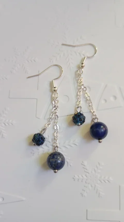 Cercei party, cu lant, Lapis Lazului si margele Shamballa