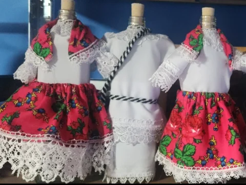 Sticle imbracate traditional