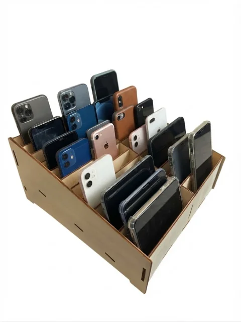 Suport pentru 24 de telefoane mobile – ideal pentru clase, școli și birouri